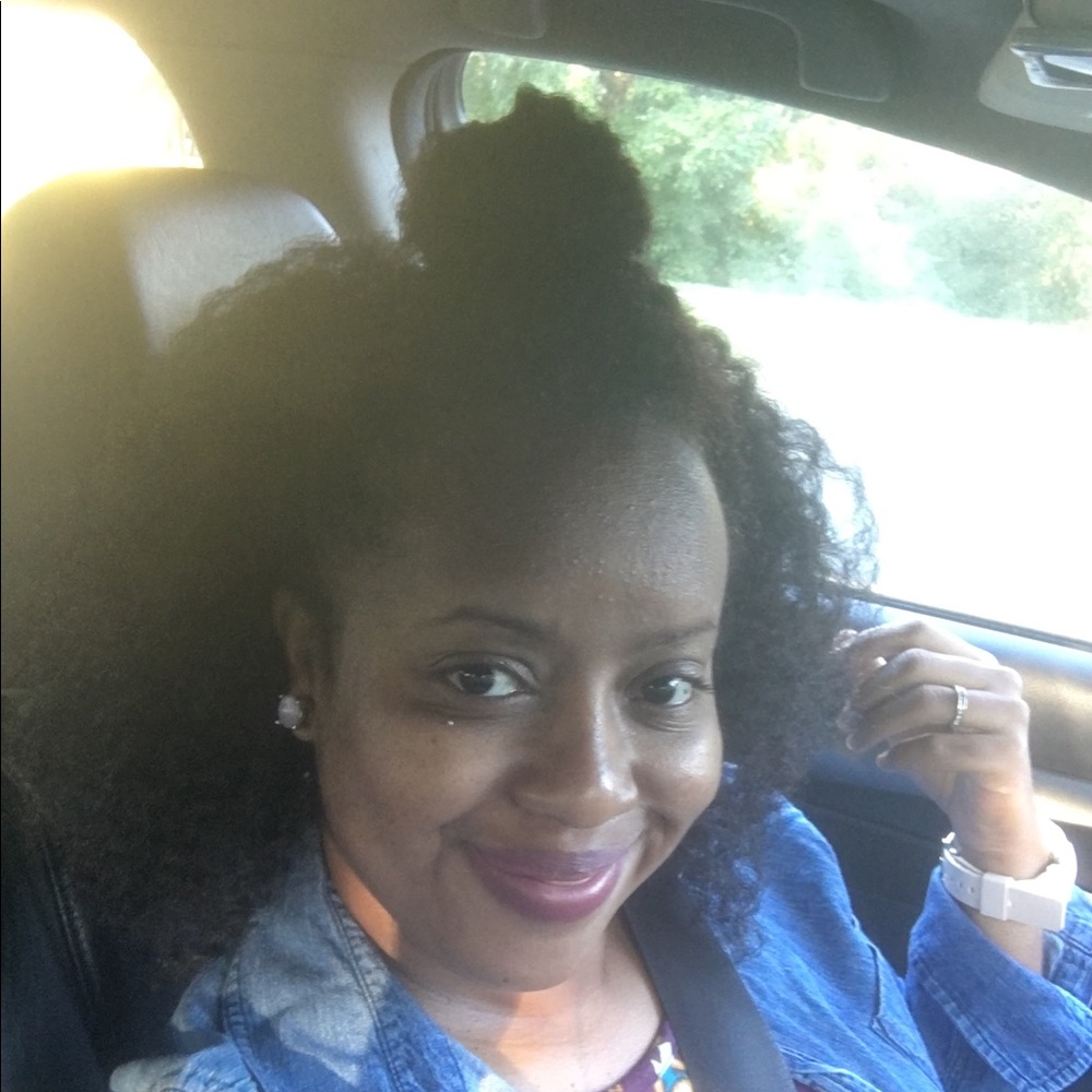 Meet your Posher, Naomi